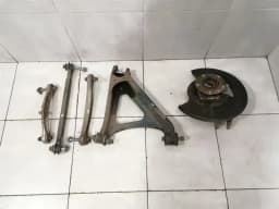 PORSCHE Porsche Cayenne 958 92A Left Rear Hub 95833161101 Wheel Bearing Housing Rear Left — thumbnail 1