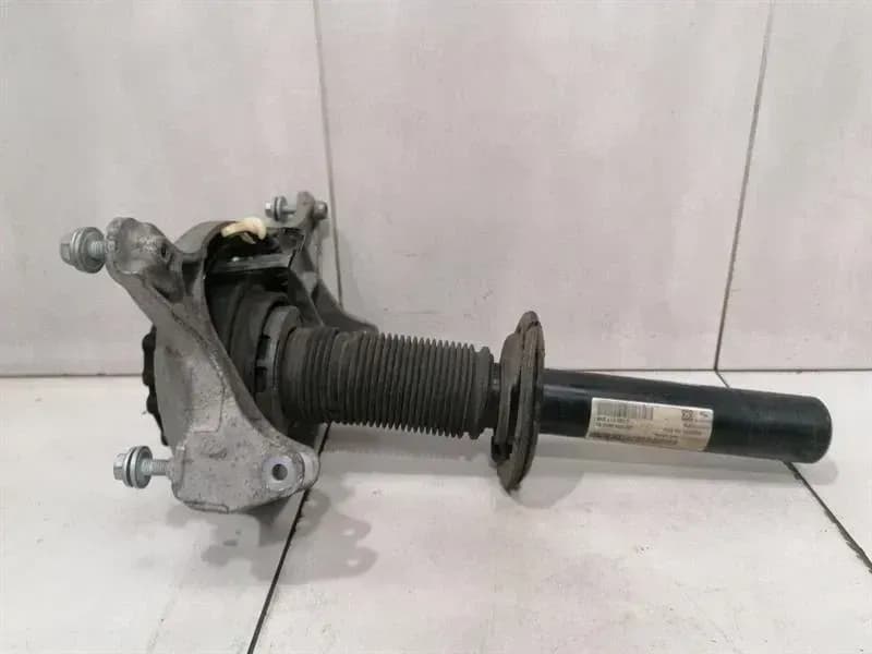 Porsche Macan 95B Shock Absorber Front 95B413031F Shock Absorber Front EDC
