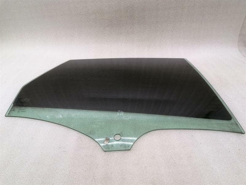 PORSCHE Porsche Macan 95b Right Rear Door Glass 95B845206 Door Window Rear Right