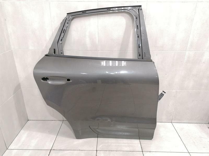 PORSCHE Porsche Macan 95B Right Rear Door 95B833021A Door Rear Right DEFECT