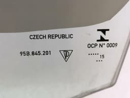 PORSCHE Porsche Macan 95B left front door glass 95B845201 door window front left — thumbnail 7