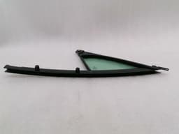 PORSCHE Porsche Cayenne 958 92A Right Front 1/4 Glass 7P6845114 Door Panel 1/4 Front RE — thumbnail 3