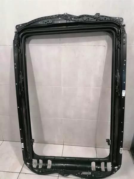 PORSCHE Porsche Macan 95B Sunroof Frame 95B877041C Panorama Frame ROOF FRAME