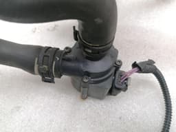 PORSCHE Porsche Macan 95B Additional Cooling Pump 06H121601M Coolant Pump Pump — thumbnail 9