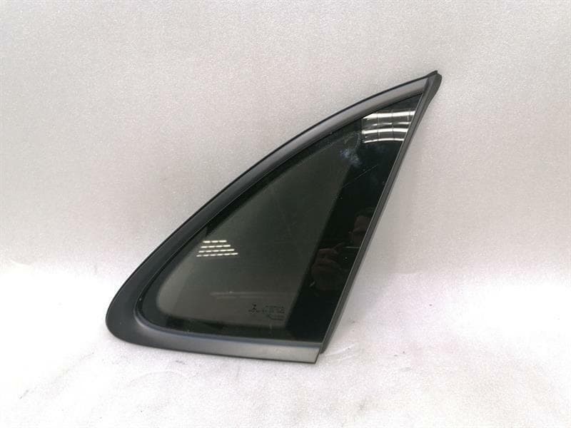 PORSCHE Porsche Macan 95B Right Rear Quarter Glass 95B845298 Door Glass 1/4 Rear Right