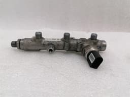PORSCHE Porsche Macan 95B Fuel Rail 059130090CN Fuel Injection Moulding Pipe Manifold — thumbnail 7
