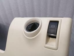 PORSCHE PORSCHE CAYENNE 958 92A Glovebox LEATHER 7P5857921A RHD RIGHT HANDLE CREAM — thumbnail 3