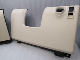 PORSCHE PORSCHE CAYENNE 958 92A Glovebox LEATHER 7P5857921A RHD RIGHT HANDLE CREAM — thumbnail 2