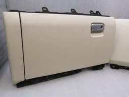 PORSCHE PORSCHE CAYENNE 958 92A Glovebox LEATHER 7P5857921A RHD RIGHT HANDLE CREAM — thumbnail 4