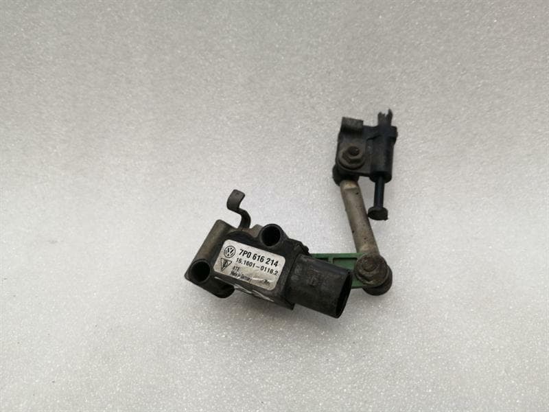 PORSCHE Porsche Cayenne 958 FRH Headlight Level Sensor 7P0616214 Height Sensor