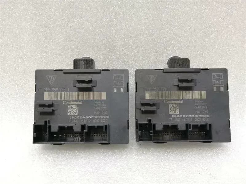 PORSCHE Porsche Cayenne 958 92A rear door module 7pp959795T door control unit rear set