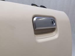 PORSCHE PORSCHE CAYENNE 958 92A Glovebox LEATHER 7P5857921A RHD RIGHT HANDLE CREAM — thumbnail 9