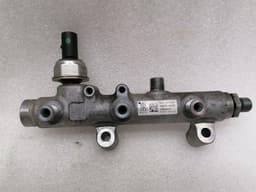 PORSCHE Porsche Cayenne 958 92a Fuel Rail 057130764AE Injection Strip Pipe Distributor SET — thumbnail 3