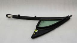 PORSCHE Porsche Cayenne 958 92A Righ Front 1/4 Glass 7P6845114 Door Panel 1/4 Front Right — thumbnail 2