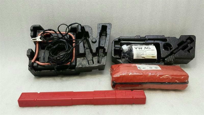 PORSCHE Porsche Cayenne 958 92A Saver Kit 7PP860282A First Aid Kit + Pump Tyre Pump