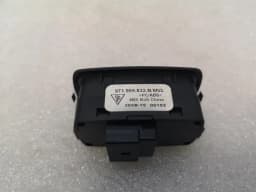 PORSCHE 2020 Porsche Cayenne 958 92A Boot Switch 971959832B Tailgate Switch — thumbnail 3