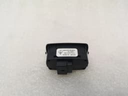 PORSCHE 2020 Porsche Cayenne 958 92A Boot Switch 971959832B Tailgate Switch — thumbnail 5
