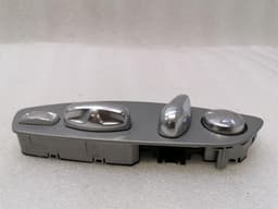 PORSCHE Porsche Cayenne 958 92A left seat switch 7PP959747P left seat switch — thumbnail 2