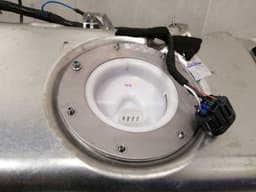 ASTON MARTIN Aston Martin Vantage V8 Fuel Tank DG33-9C133-AD Fuel Tank — thumbnail 9
