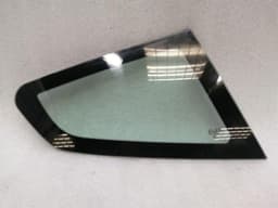 ASTON MARTIN ASTON MARTIN VANTAGE Right Quarter Glass 6G33-C29750-BA Door Window 1⁄4 Re — thumbnail 3