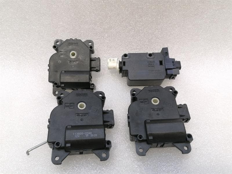 ASTON MARTIN ASTON MARTIN VANTAGE V8 Vent Flap Engine HVAC 113800-2340