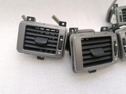 ASTON MARTIN ASTON MARTIN VANTAGE V8 Air Vent 8D33-046B31-BB Vent Nozzle Vent Grid Set — thumbnail 3