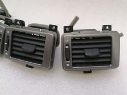 ASTON MARTIN ASTON MARTIN VANTAGE V8 Air Vent 8D33-046B31-BB Vent Nozzle Vent Grid Set — thumbnail 4
