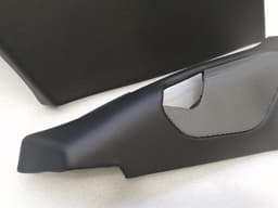 ASTON MARTIN ASTON MARTIN VANTAGE RLH Quarter Panel 6G33-312A55-BCW Hi Li Trim LEATHER — thumbnail 3