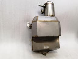 ASTON MARTIN Aston Martin Vantage V8 Dry Sump Oil System 9G33-6C702-BE OIL PAN — thumbnail 10