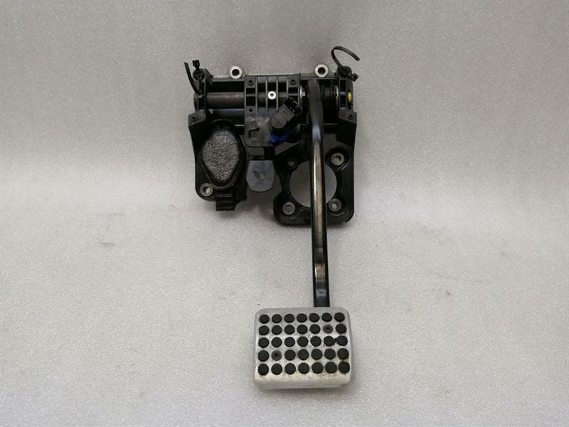 ASTON MARTIN Aston Martin Vantage V8 Brake Pedal 4G43-2450-DG RHD RIGHT HAND DRIVE