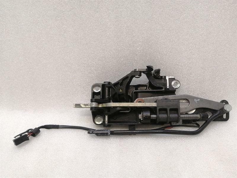 ASTON MARTIN ASTON MARTIN VANTAGE V8 Left Roof Latch 4G43-L51260-AA Canopy Lock Left