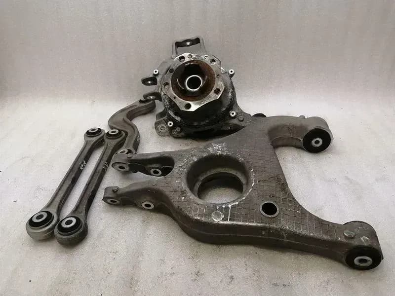 Porsche Panamera 970 Right Rear Hub 97033161220 Wheel Bearing Case Rear Right