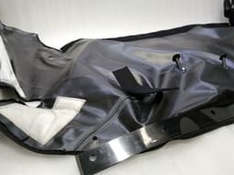 ASTON MARTIN ASTON MARTIN VANTAGE V8 CONVERTIBLE SOFT TOP COVER TRIM — thumbnail 7
