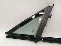 PORSCHE Porsche Panamera 970 Right Front 1/4 Glass 97054231202 Door Window 1/4 Front Right — thumbnail 2