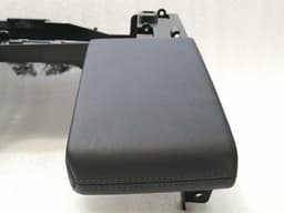 PORSCHE Porsche Panamera 970 RHD Leather Knee Cover Black 97055220204 RHD — thumbnail 4