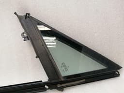 PORSCHE Porsche Panamera 970 Left Front 1/4 Glass 97054231102 Door Window 1/4 Front Left — thumbnail 2