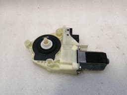PORSCHE Porsche Panamera 970 RRH window motor 97062410101 window regulator motor rear re — thumbnail 3