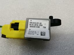 PORSCHE Porsche Panamera 970 crash sensor 97061822102 impact sensor SRS — thumbnail 3