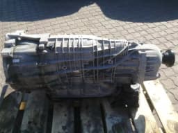 PORSCHE 2015 Turbo S Porsche Panamera 970 Gearbox 97030001161 Transmission PDK AWD C7051 — thumbnail 1