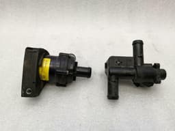 PORSCHE Porsche Panamera 970 cooling pump + Valve 97057222501 coolant pump pump pump — thumbnail 1