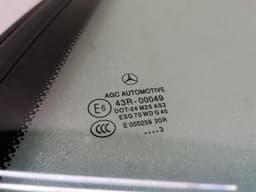 MERCEDES-BENZ Mercedes SL R231 right rear quarter glass A2316700406 door window 1/4 rear right — thumbnail 9