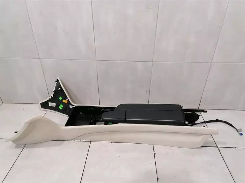 Mercedes SL R231 Console 1C13 DESIGNO PORCELAIN A2316804701 Right Hand Handlebar RHD