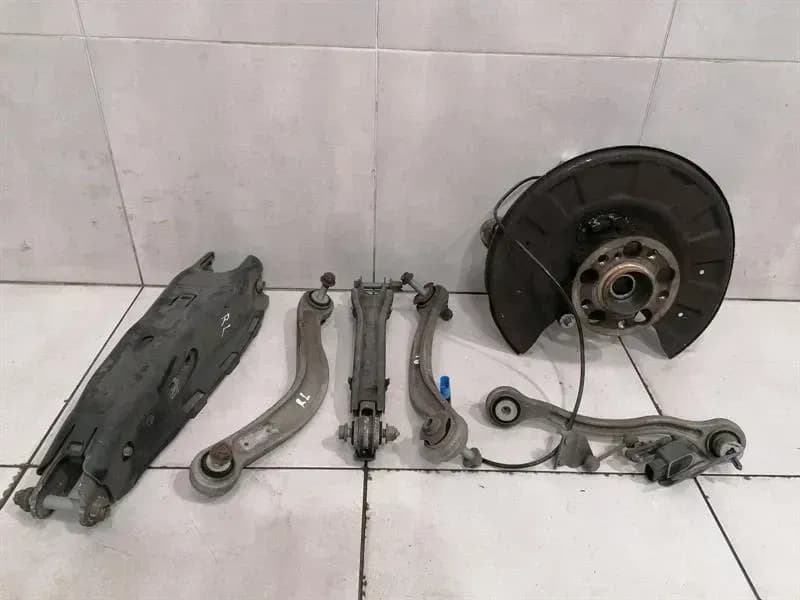Mercedes SL R231 Left Rear Hub Set A2313501308 Wheel Bearing Housing Rear Left Set