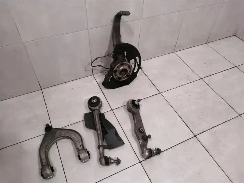 Mercedes SL R231 Right Front Hub Set A2313320801 Wheel Bearing Housing Front Re Set