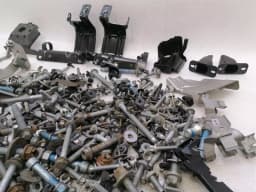 MERCEDES-BENZ Mercedes SL R231 SCREENS BOLTS FROM ONE CAR SET SCREWS — thumbnail 7