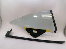MERCEDES-BENZ Mercedes CL W217 right rear quarter glass A2176700110 door window rear right — thumbnail 1