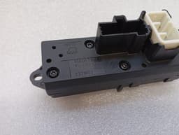 MASERATI Maserati Granturismo M145 Hazard Switch 237803 Hazard Indicator Switch — thumbnail 4