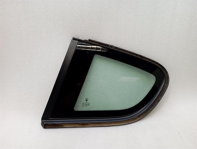 MASERATI Maserati Granturismo M145 left rear quarter glass 82076400 door window rear Li