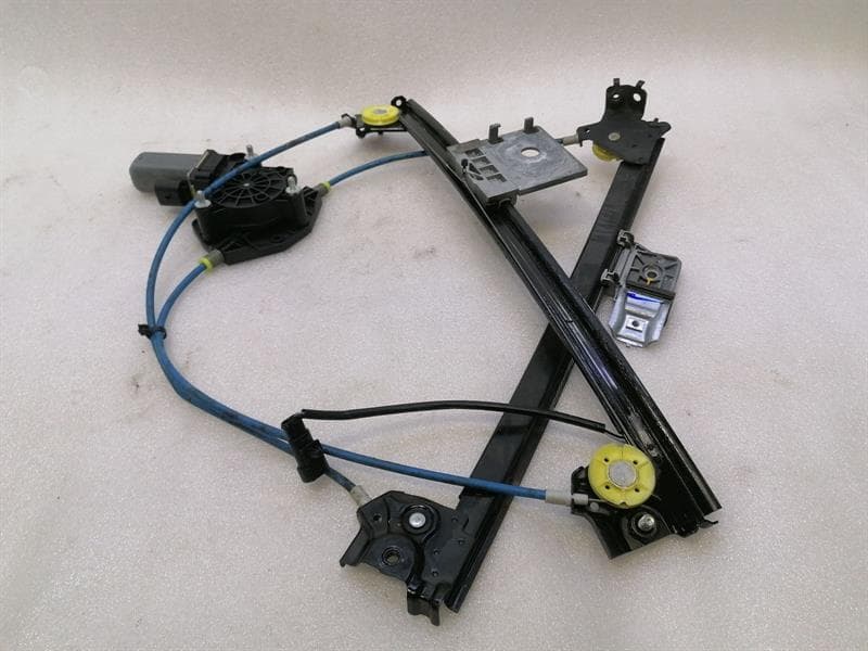 Maserati Granturismo M145 Right Front Door Winder 69912100 Front Window Regulator Re
