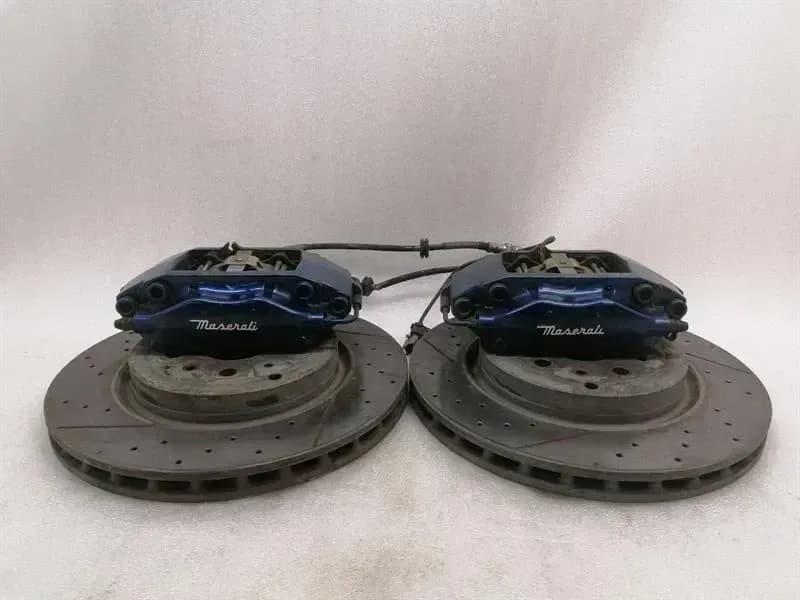 MASERATI Maserati Granturismo M145 brake kit set 8210702 rear brake system rear